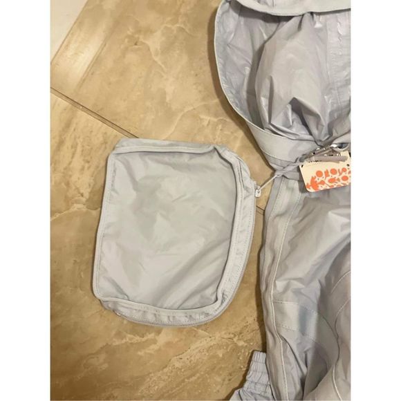 Free People x FP Movement Rain Check Packable Waterproof Jacket Size S - Picture 7 of 8